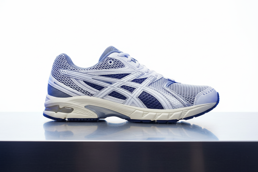ASICS Gel-DS Trainer 14 Premium Studio Shot
