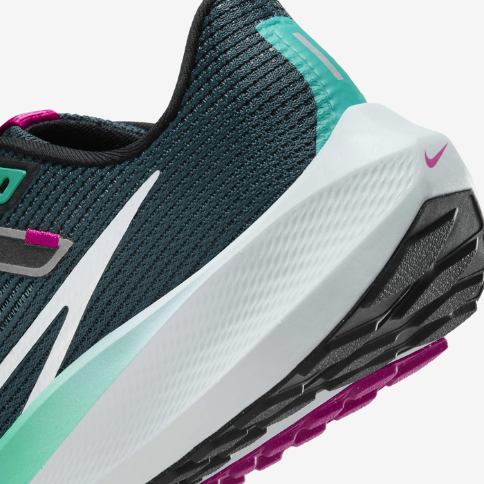 Nike Pegasus 40
