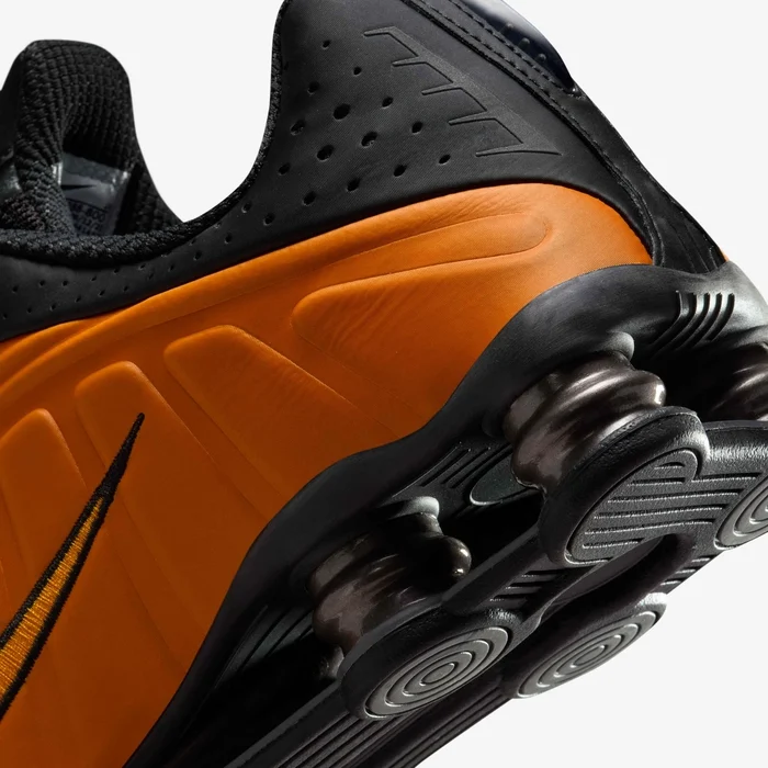 Nike Shox R4