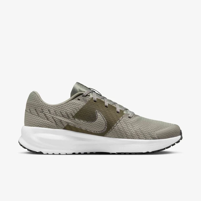 Nike Run Defy