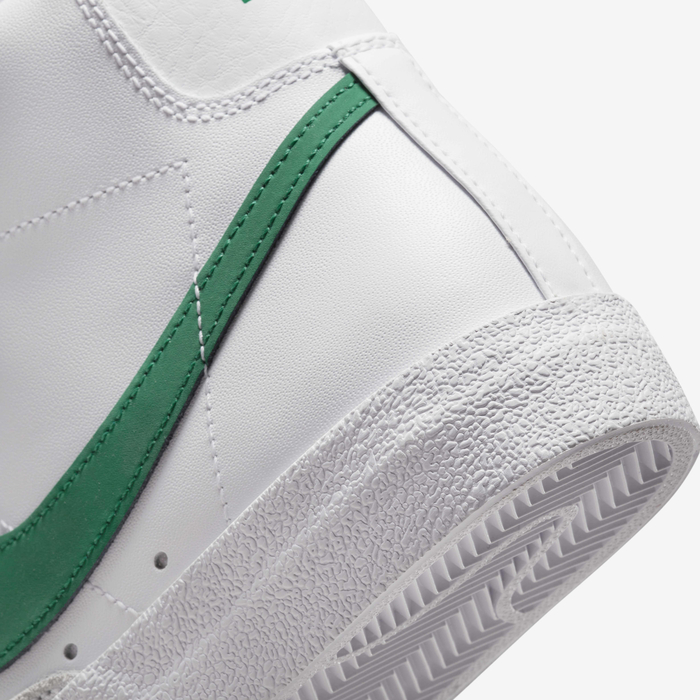 Nike Blazer Mid 77