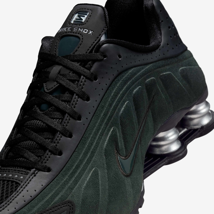 Nike Shox R4