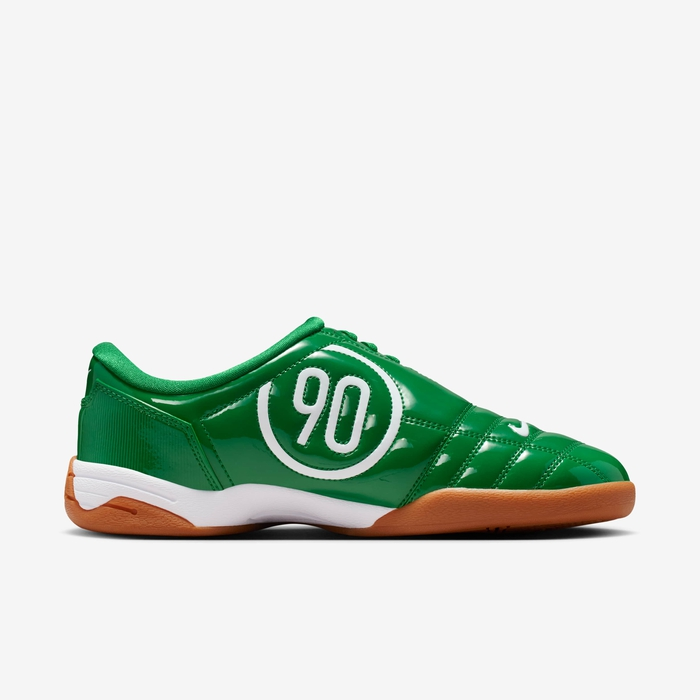 Nike Total 90