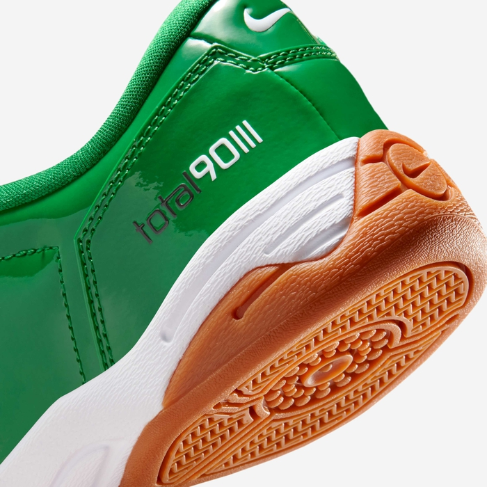 Nike Total 90