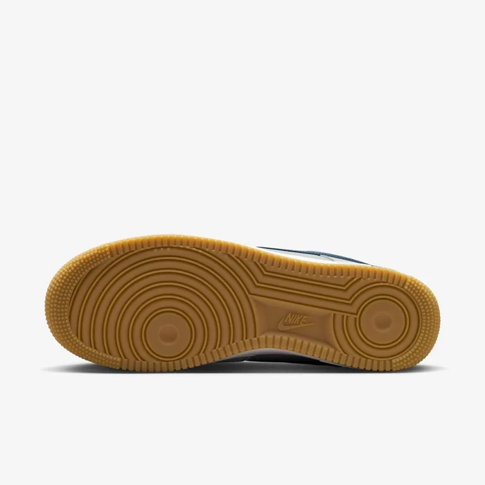 Nike Air Force 1 '07 LV8