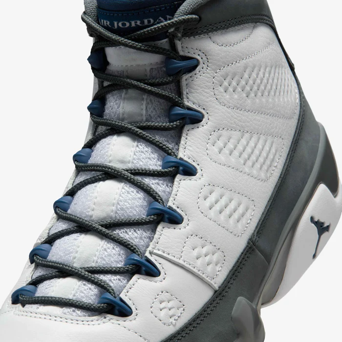 Air Jordan 9 Retro