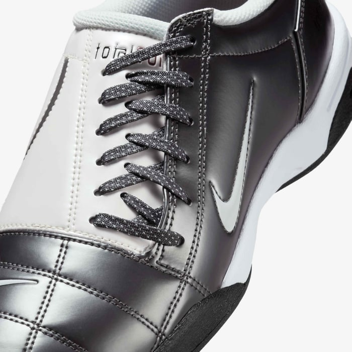 Nike Total 90