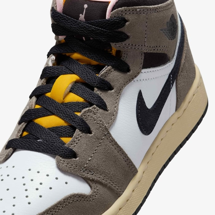 Air Jordan 1 Mid SE