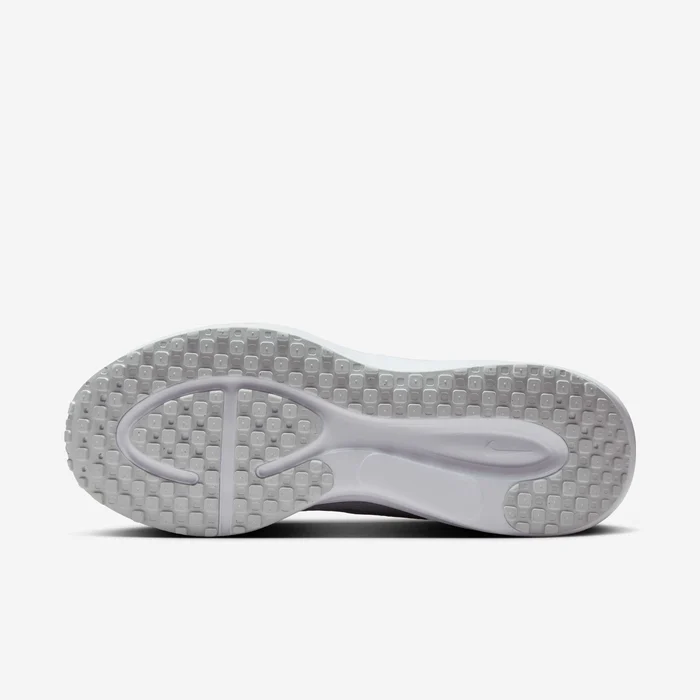 Nike Revolution 8