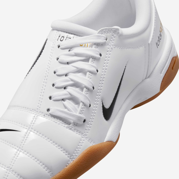 Nike Total 90