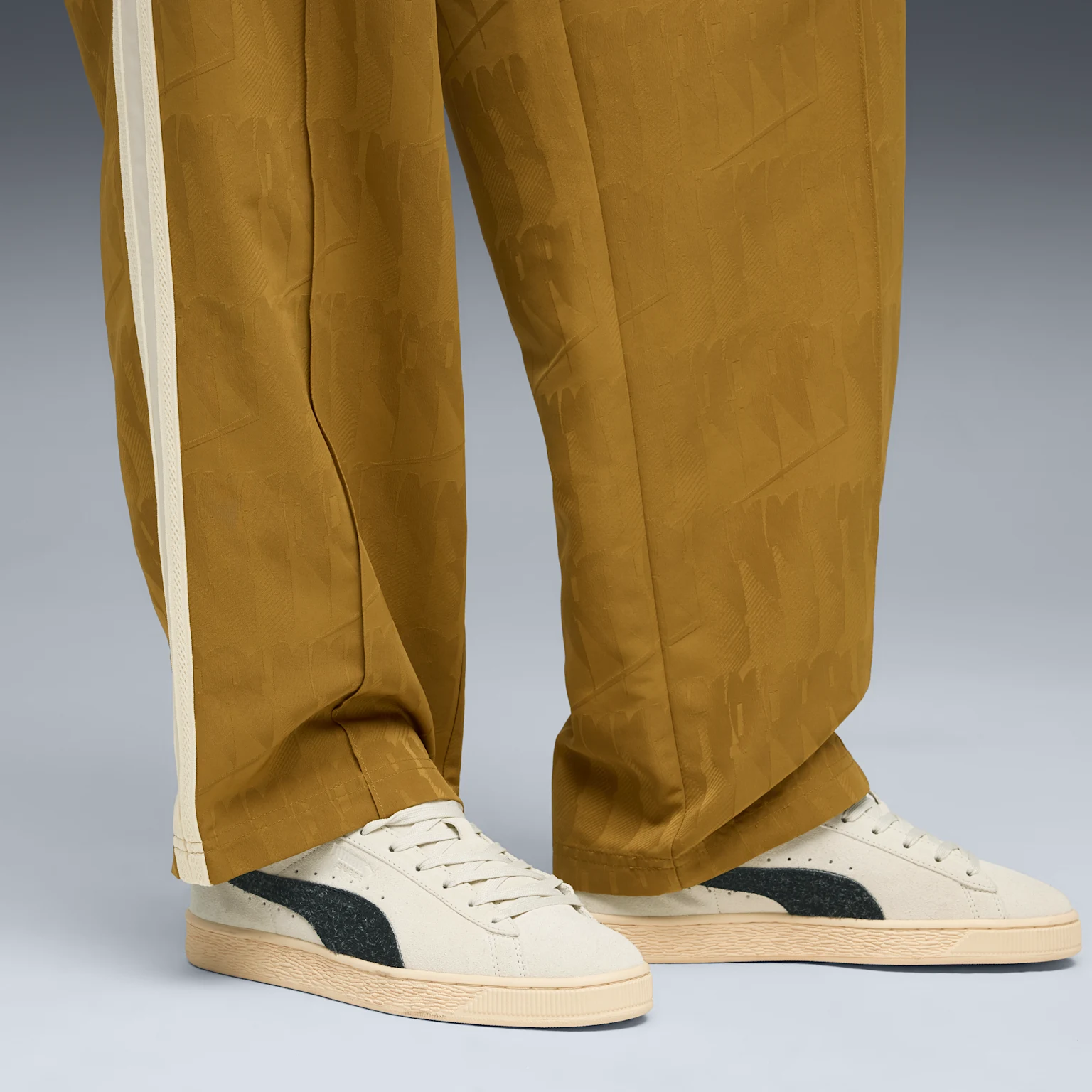 Puma Suede The NeverWorn VI Sneakers