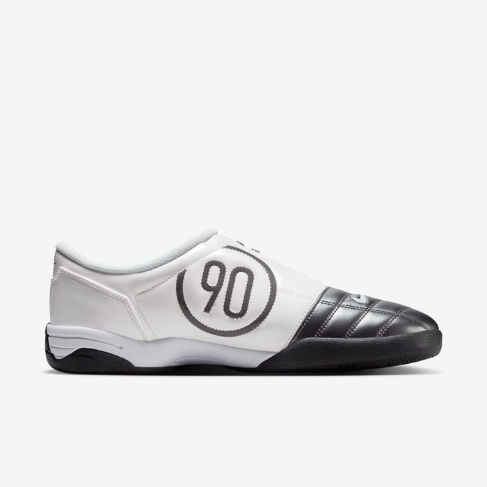 Nike Total 90