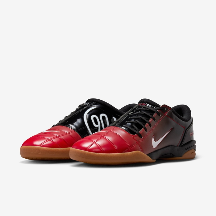 Nike Total 90