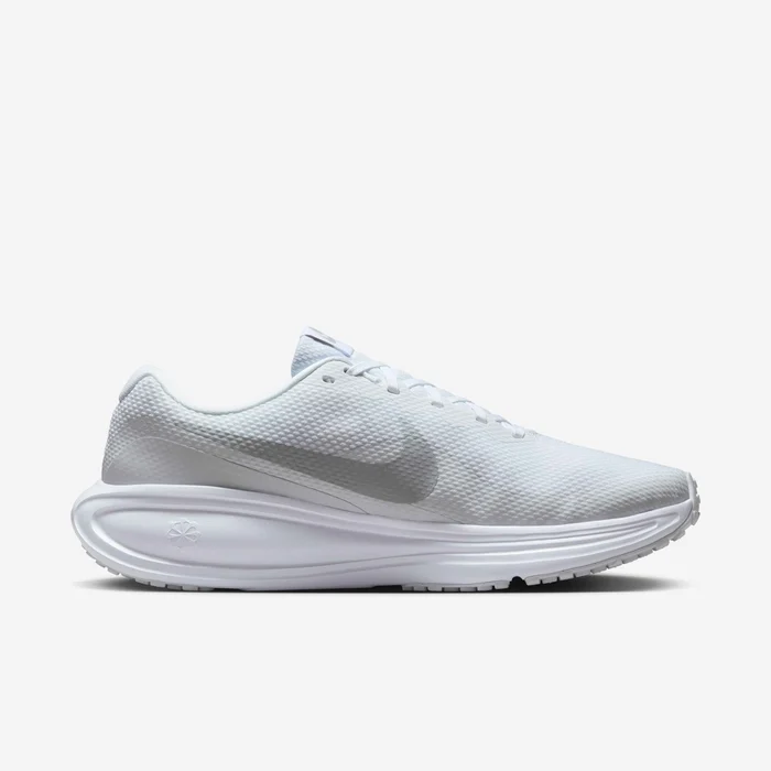 Nike Revolution 8