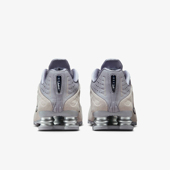 Nike Shox R4