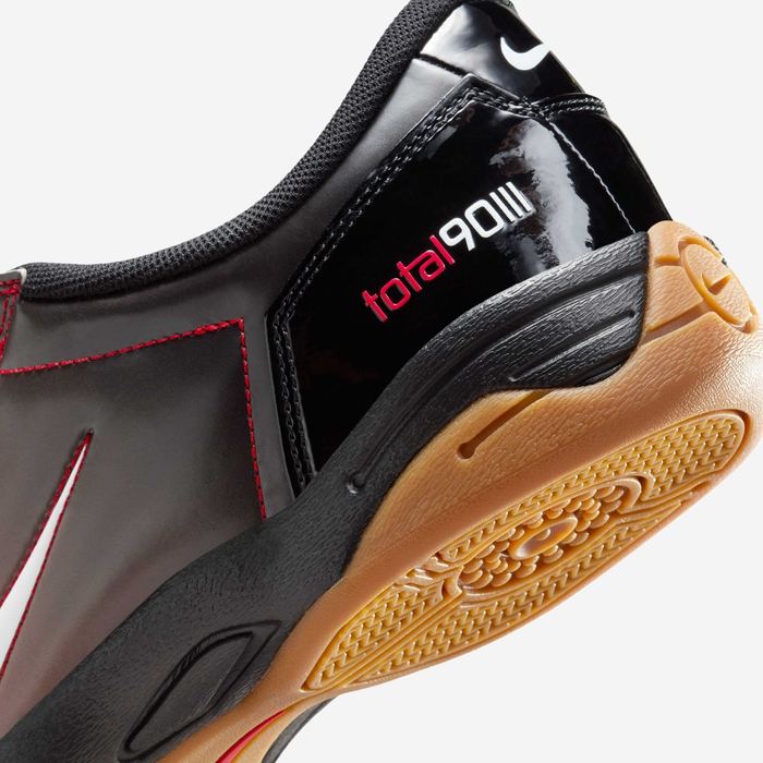 Nike Total 90