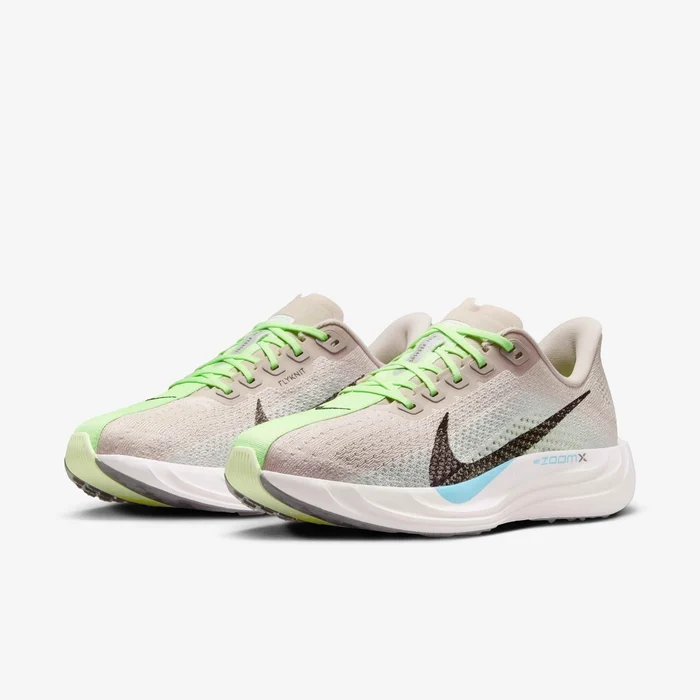 Nike Pegasus Plus