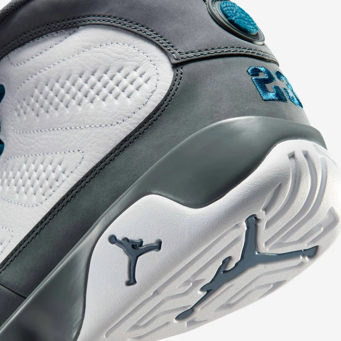 Air Jordan 9 Retro