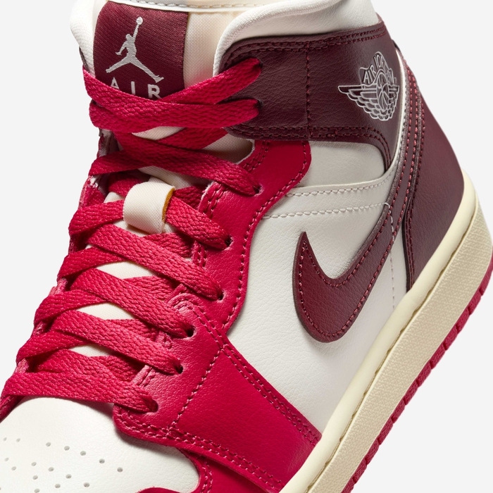 Air Jordan 1 Mid