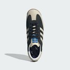 Adidas SL 72 RS JS3994 - Outsole Top-Down showing Full Gum Rubber Traction Pattern with Circular Pods, Cream White Insole & Black Three Stripes Visible Through Translucent Gum