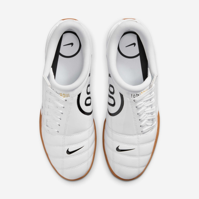 Nike Total 90