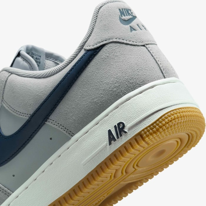 Nike Air Force 1 '07 LV8