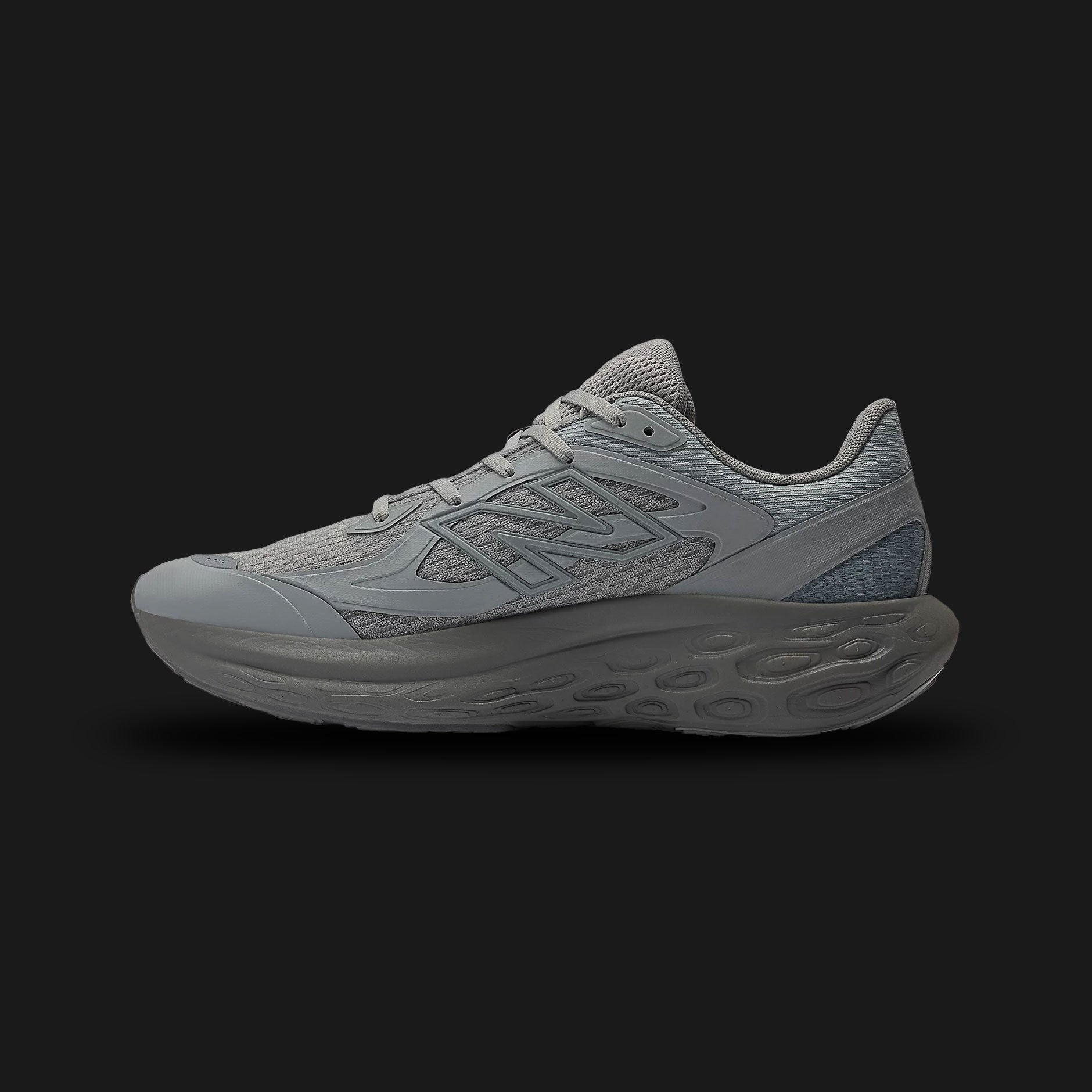 New Balance Fresh Foam Trainer in Slate Grey with Castlerock (UTRNWC). Features a high-performance training silhouette engineered for gym workouts and cross-training. Crafted with a durable, breathable engineered mesh upper in sleek Slate Grey and Castlerock accents. Equipped with a signature full-length Fresh Foam midsole for precision-engineered, ultra-cushioned comfort, a supportive heel counter, and a durable rubber outsole for multi-directional traction. Luxuntique guarantees 100% authentic New Balance