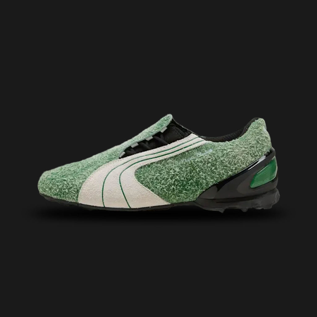 PUMA x KIDSUPER V-S1 unisex sneakers in Archive Green and PUMA White (Design Code: 403848-01). This creative collaboration features a premium suede and leather upper with artistic KidSuper branding on the heel and tongue. Built on a classic rubber cupsole with a vintage terrace aesthetic. Luxuntique offers 100% authentic PUMA collaborations at the lowest price in Sri Lanka.