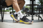 Salomon DRX Bliss Lifestyle Shot - Accurate Details